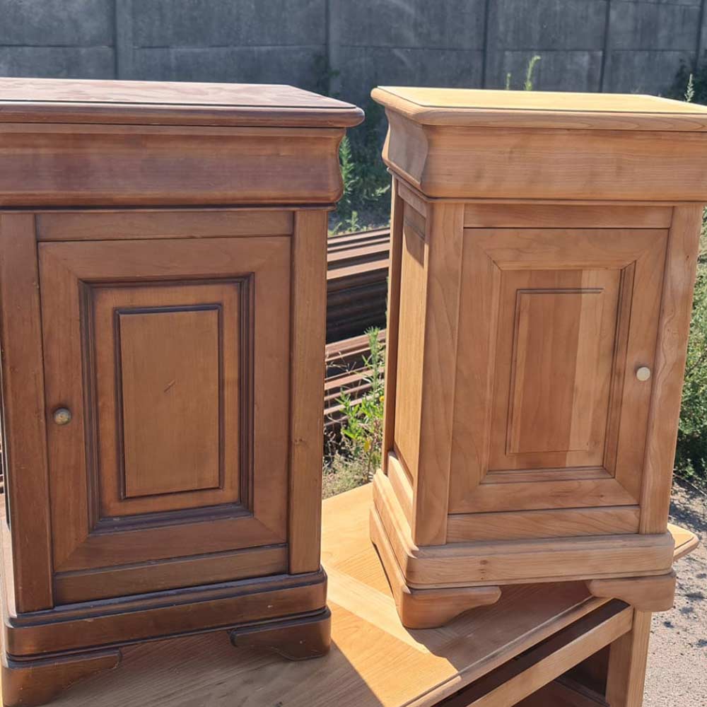 photo meuble avant après décapage dans notre entreprise de décapage à proximité de Meyzieu